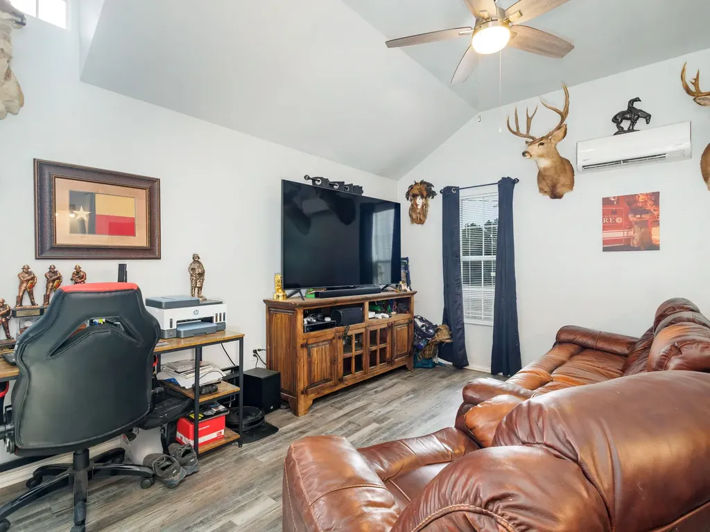 3105 Highway 2861 Comanche TX 76442