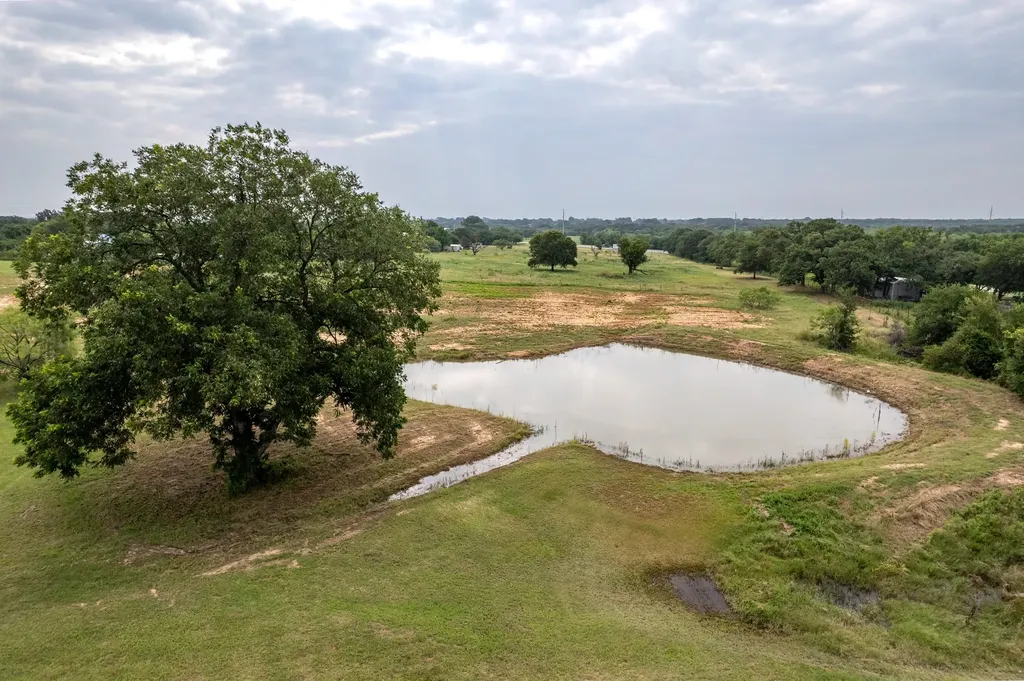 3105 Highway 2861 Comanche TX 76442