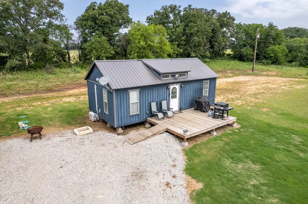 3105 Highway 2861 Comanche TX 76442