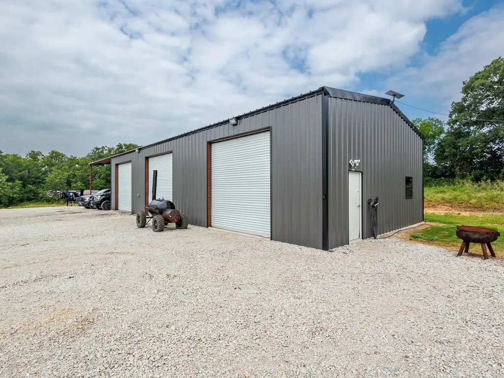 3105 Highway 2861 Comanche TX 76442