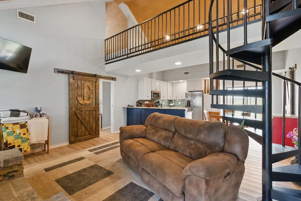 1359 Cr 195 Gorman TX 76454
