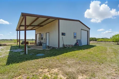 1359 Cr 195 Gorman TX 76454