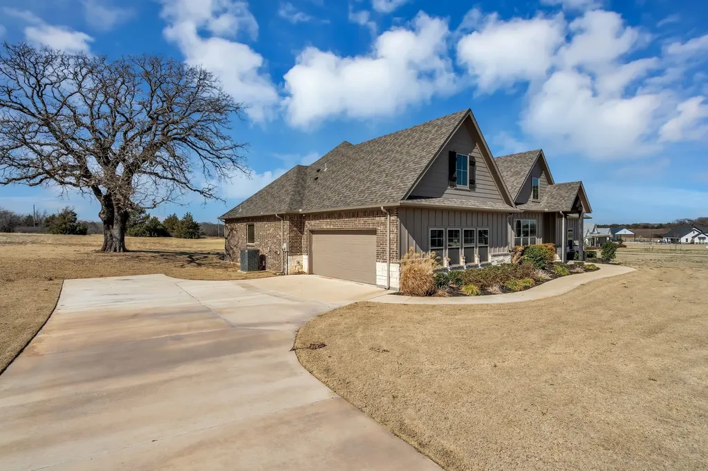 175 Quail Ridge Court Decatur TX 76234