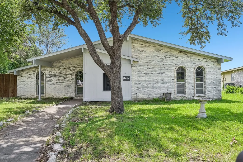 3049 Ravine Trail Carrollton TX 75007