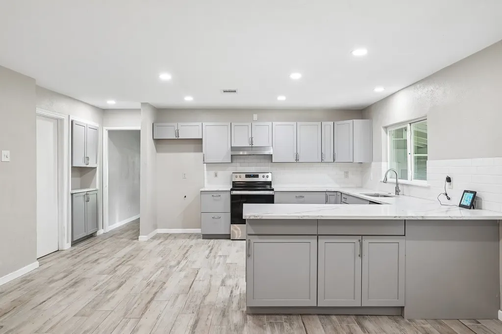 3049 Ravine Trail Carrollton TX 75007