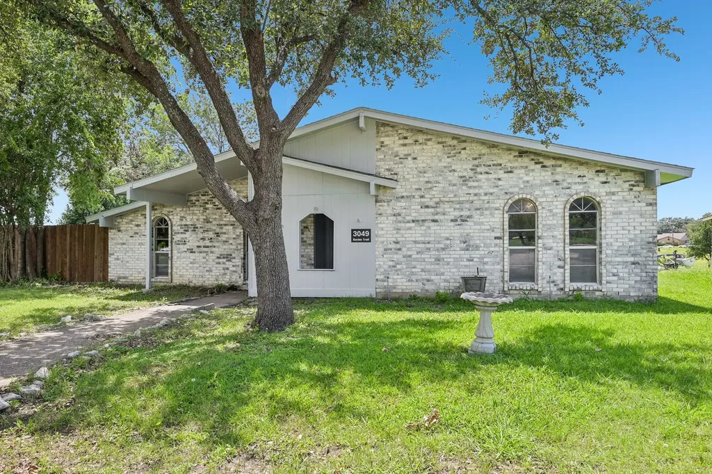 3049 Ravine Trail Carrollton TX 75007