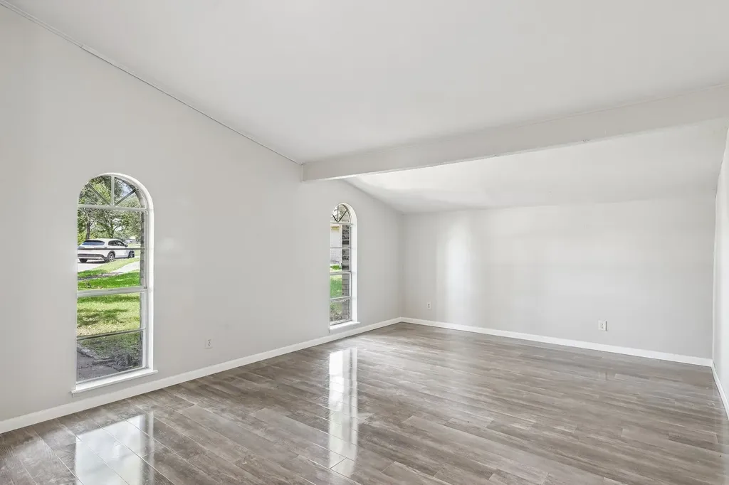 3049 Ravine Trail Carrollton TX 75007