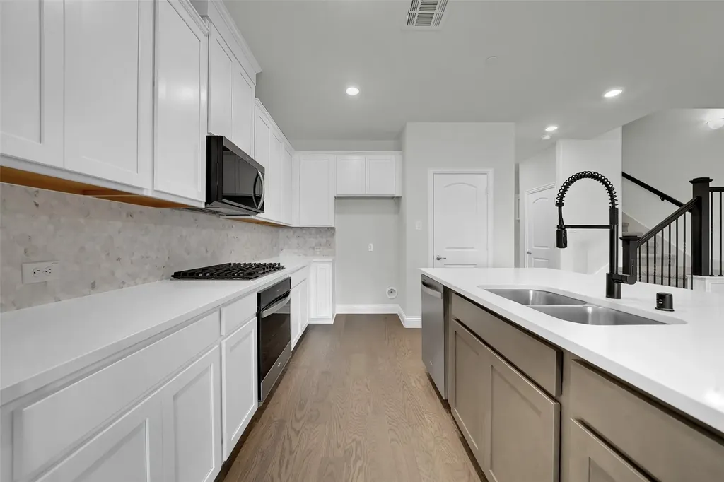 7929 Bayside Drive Rowlett TX 75088