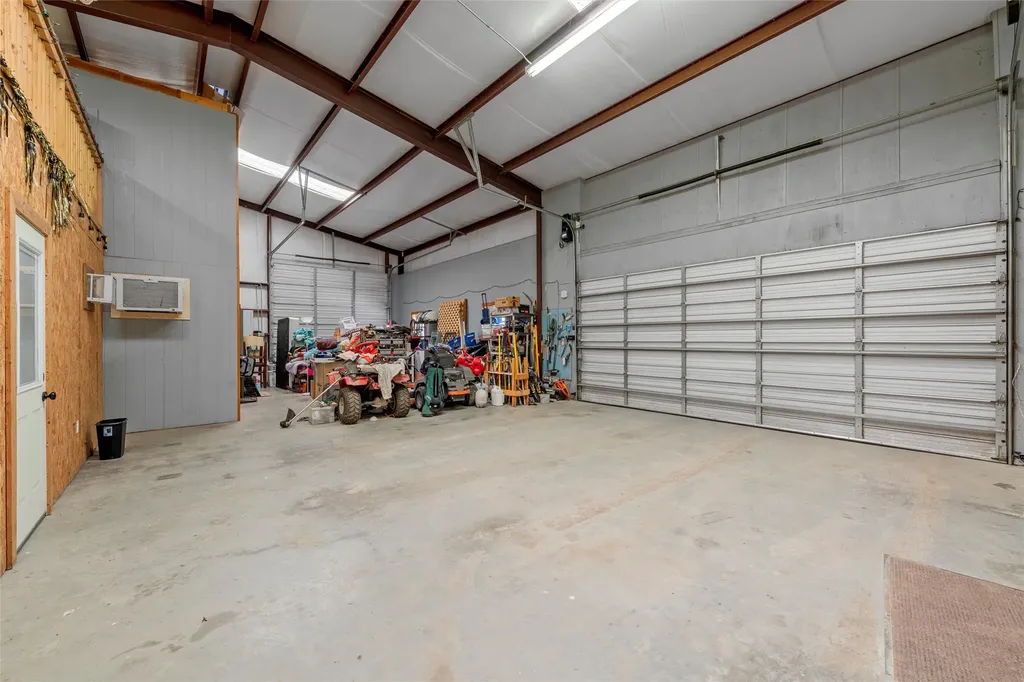 586 Fm 1242 Abbott TX 76621