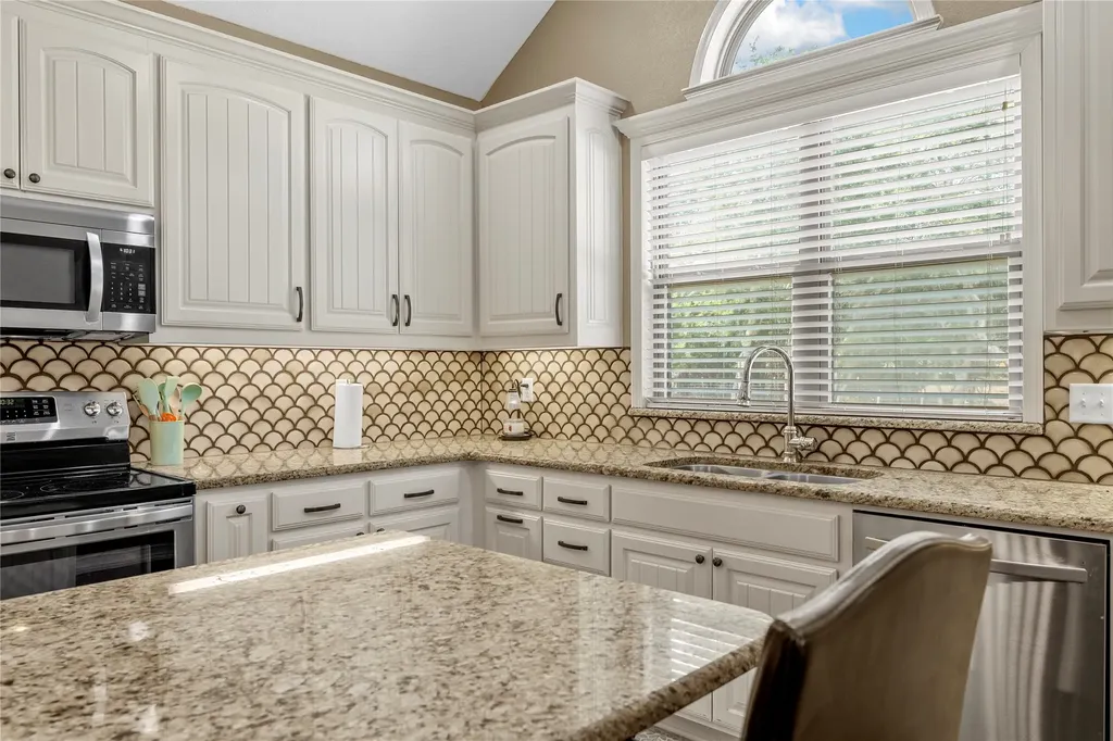 586 Fm 1242 Abbott TX 76621