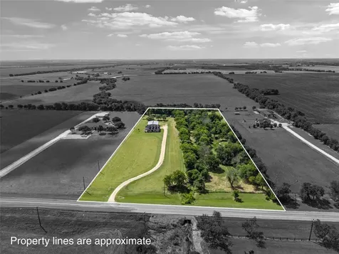 586 Fm 1242 Abbott TX 76621