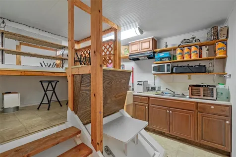 586 Fm 1242 Abbott TX 76621