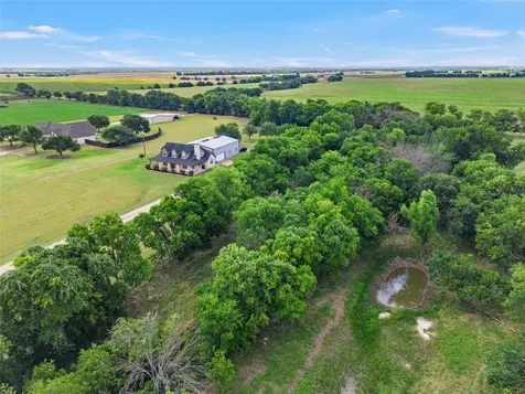 586 Fm 1242 Abbott TX 76621
