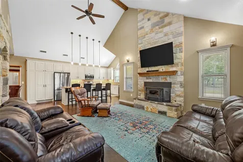 586 Fm 1242 Abbott TX 76621
