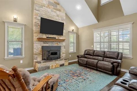 586 Fm 1242 Abbott TX 76621