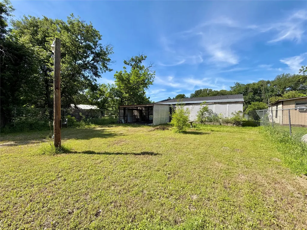 2022 Parrish Street Waco TX 76705