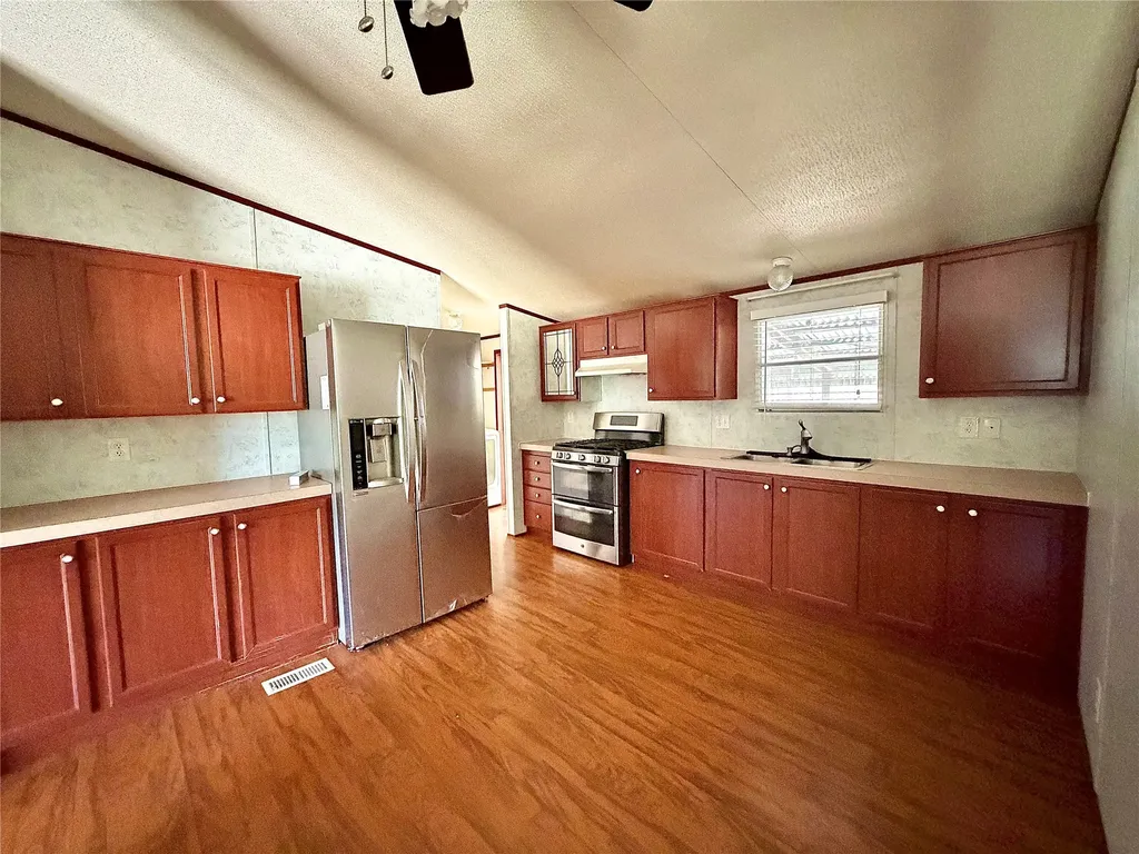 2022 Parrish Street Waco TX 76705