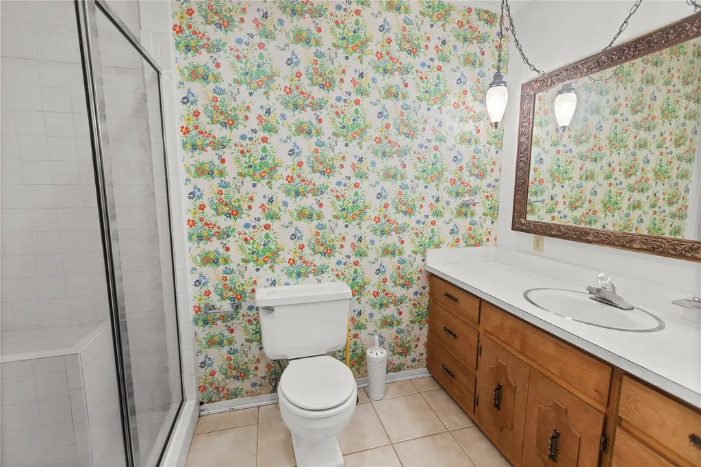 209 N Harrison Street Roxton TX 75477