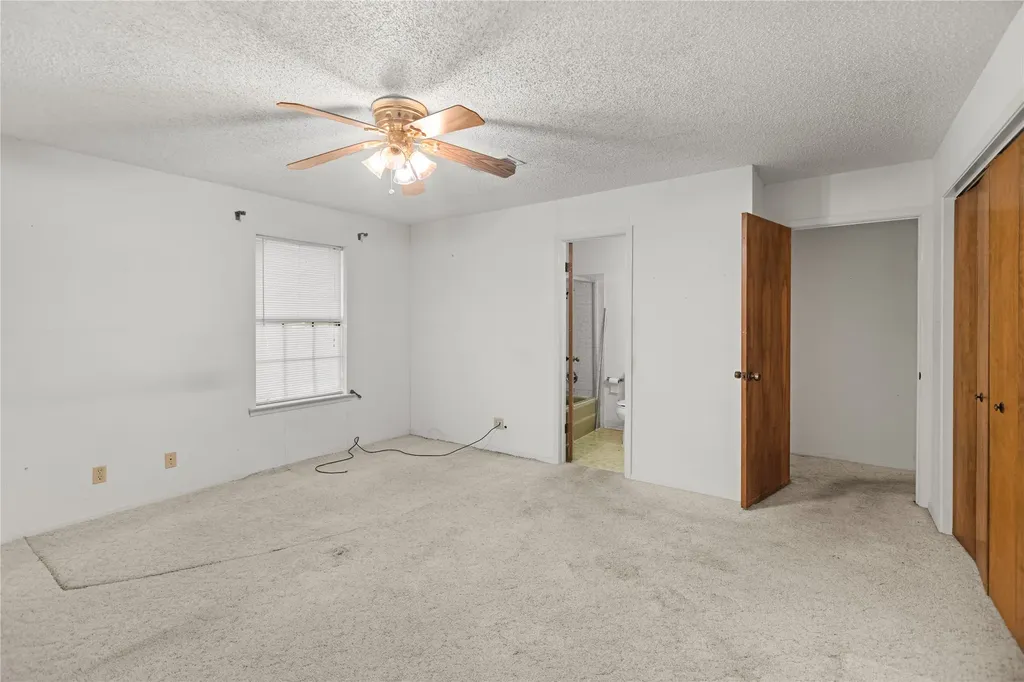 209 N Harrison Street Roxton TX 75477