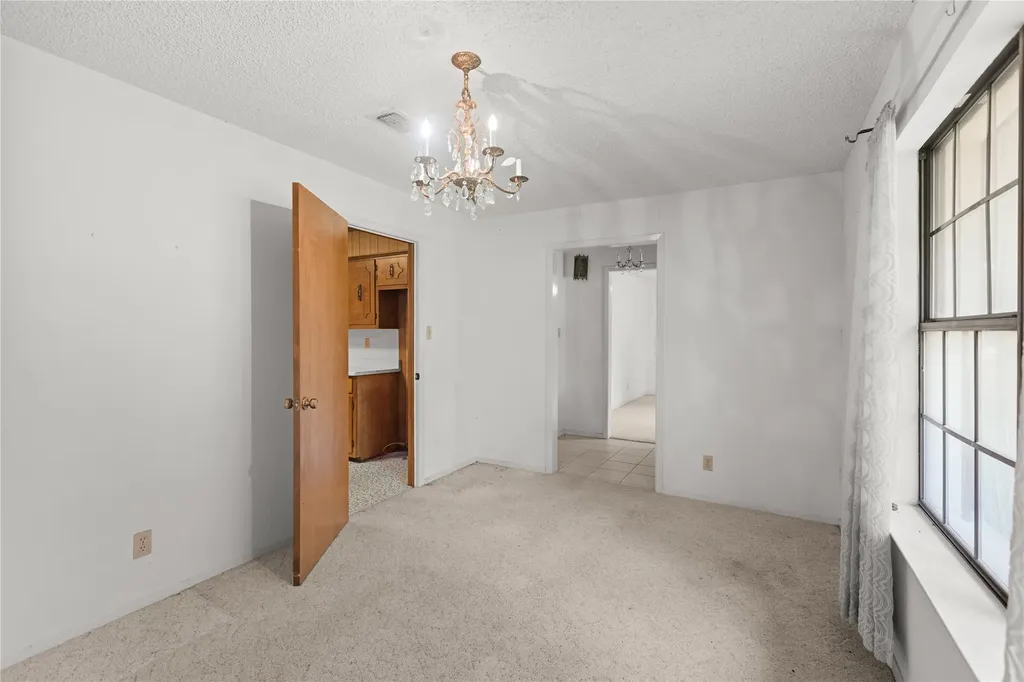209 N Harrison Street Roxton TX 75477