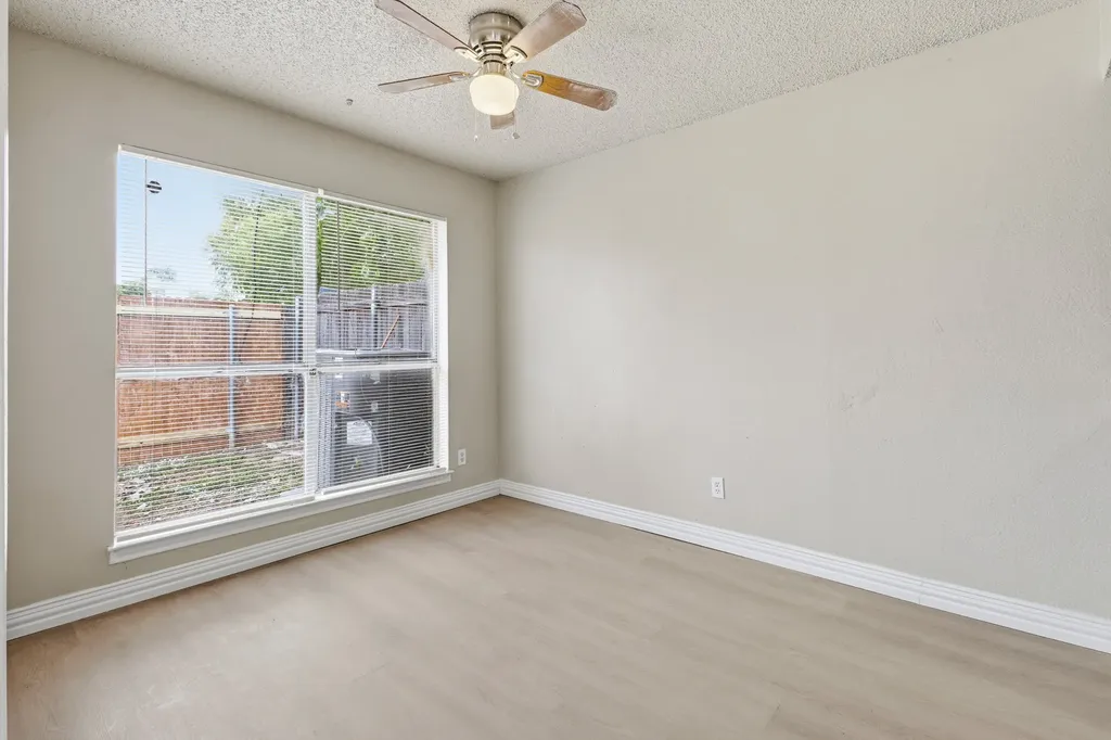 2526 Lido Lane Arlington TX 76015