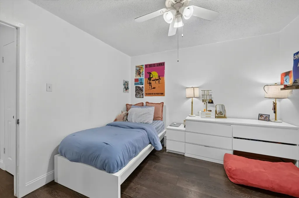 8920 Kincaid Drive Benbrook TX 76116