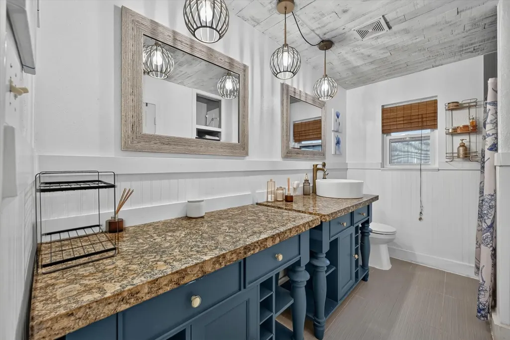 8920 Kincaid Drive Benbrook TX 76116