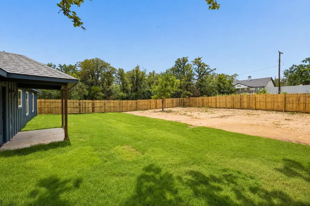 421 Hamilton Road Mineral Wells TX 76067