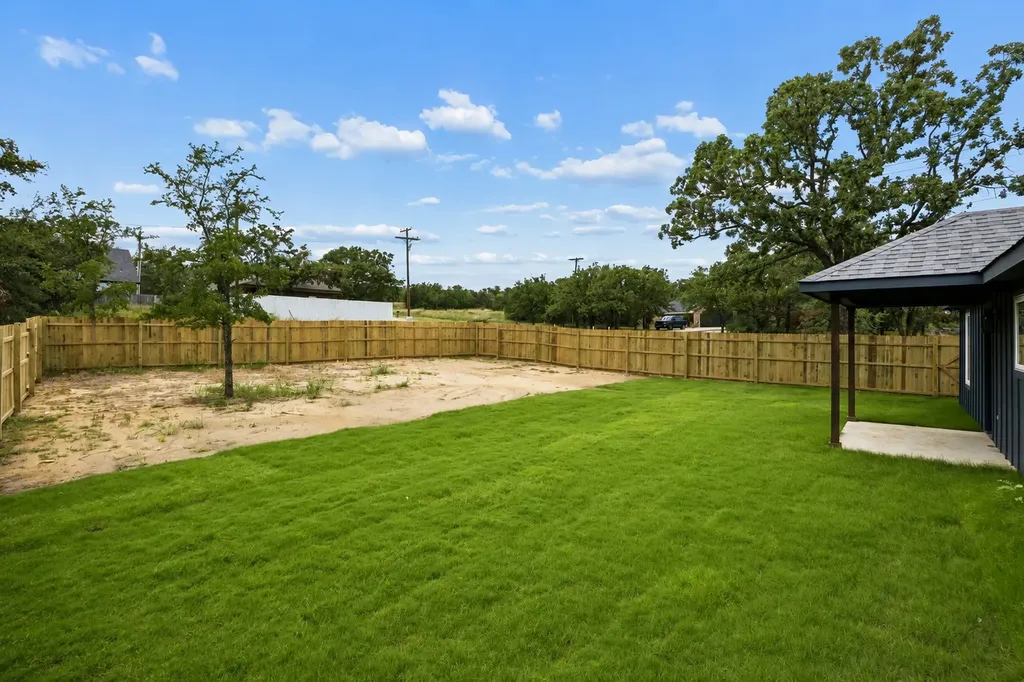 421 Hamilton Road Mineral Wells TX 76067