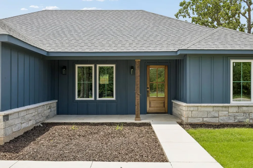 421 Hamilton Road Mineral Wells TX 76067