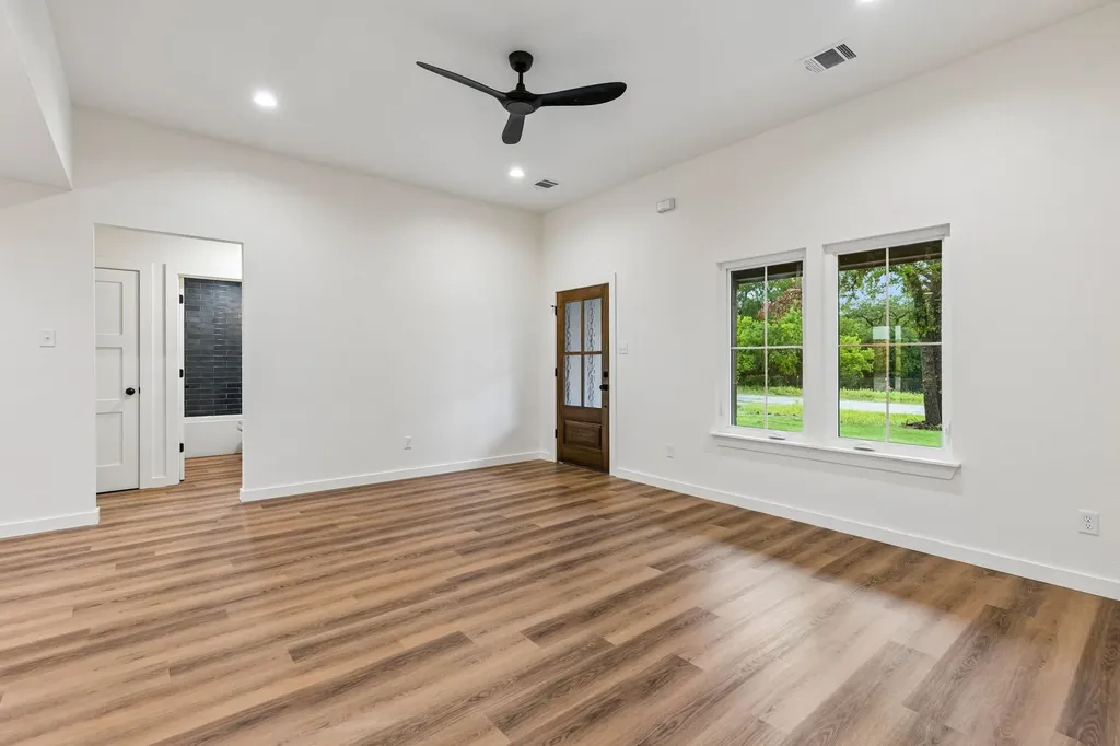 421 Hamilton Road Mineral Wells TX 76067