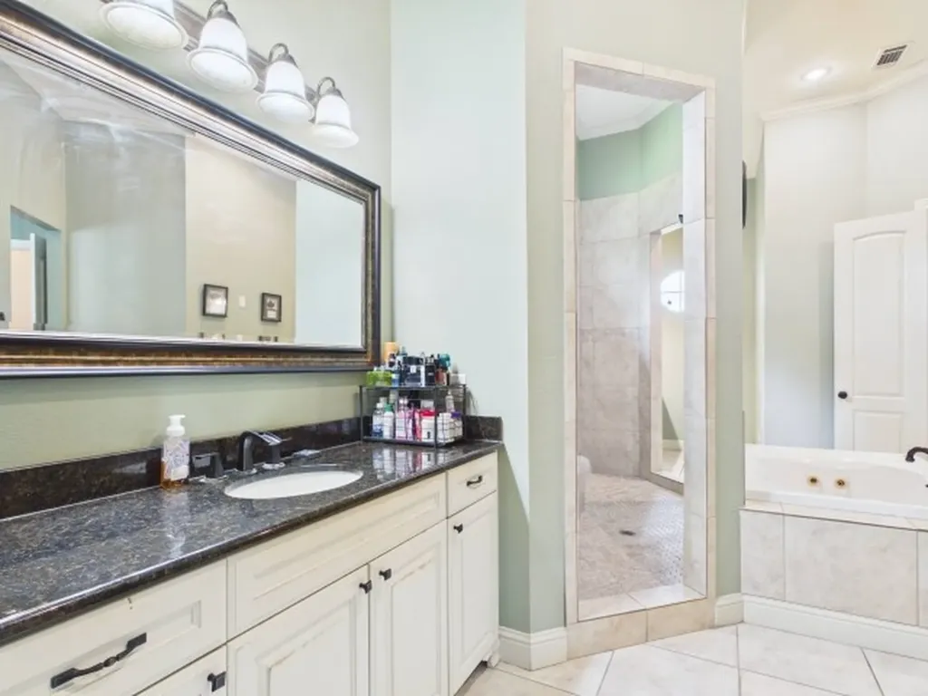 299 Saint Andrews Drive Mabank TX 75156