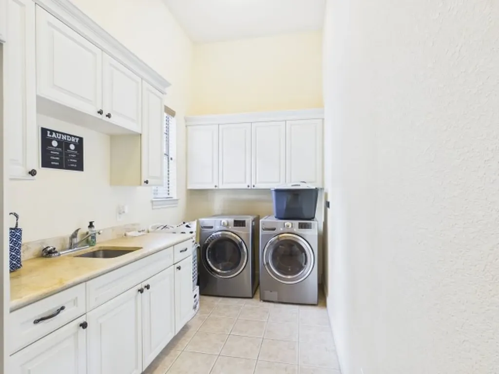 299 Saint Andrews Drive Mabank TX 75156