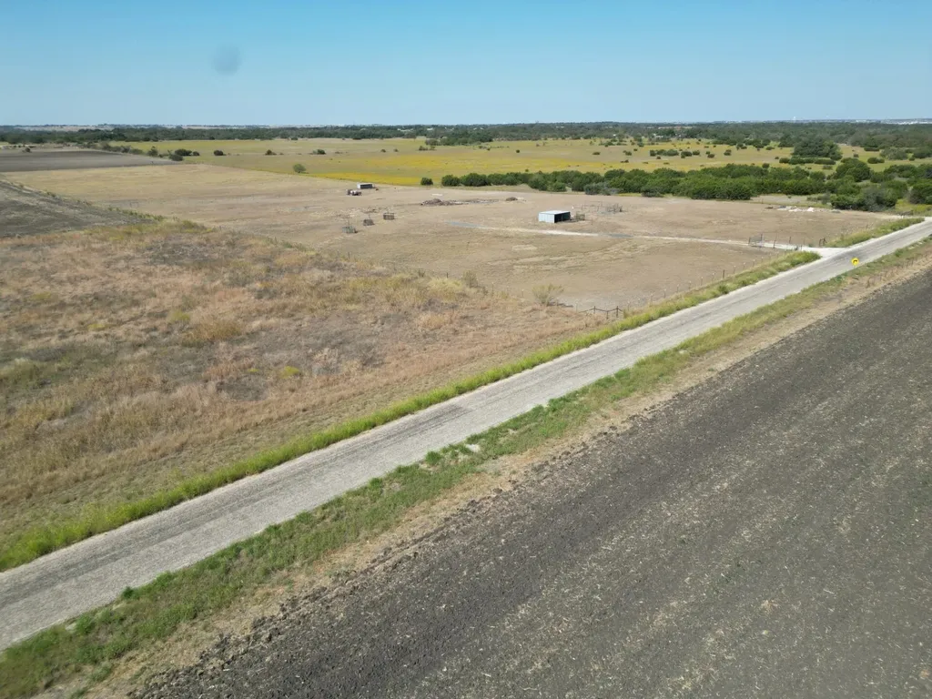 3809 County Road 384 Bartlett TX 76511