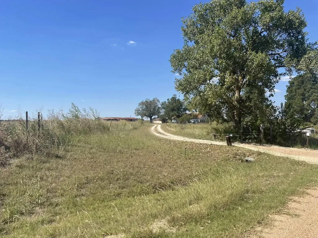 3809 County Road 384 Bartlett TX 76511