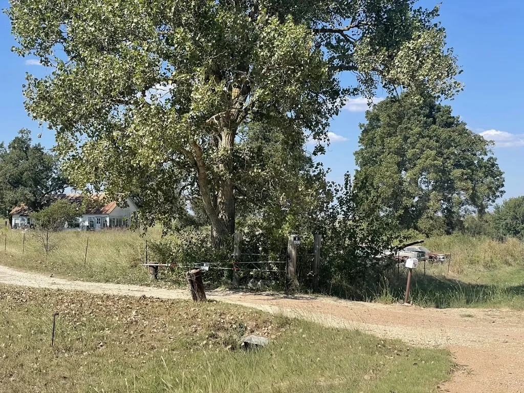 3809 County Road 384 Bartlett TX 76511