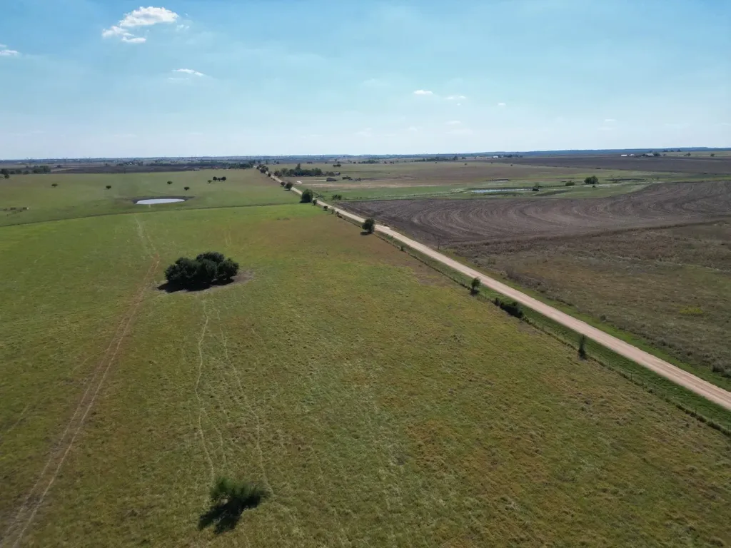 3809 County Road 384 Bartlett TX 76511