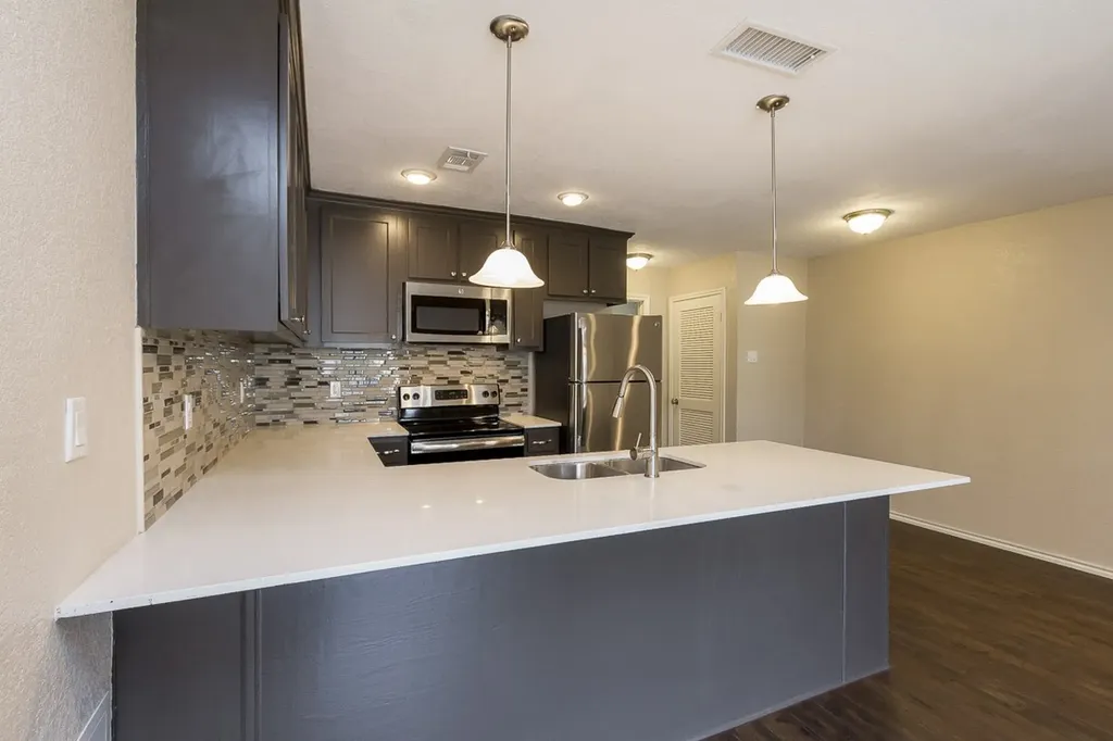 1317 Annex Avenue Dallas TX 75204