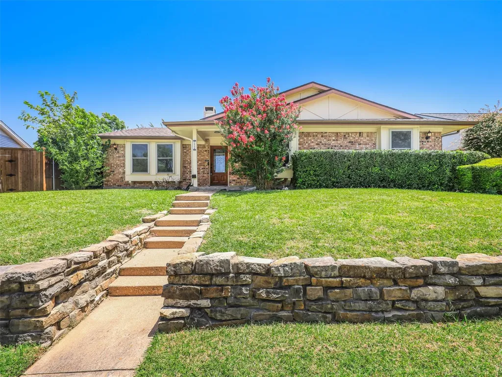 1929 Avignon Court Carrollton TX 75007