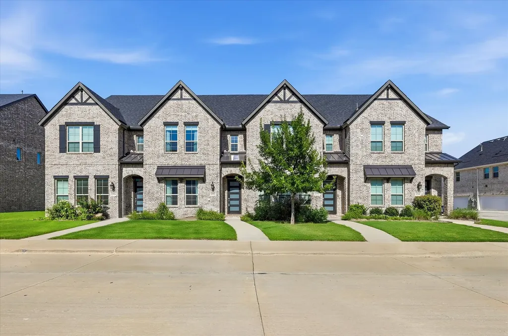 12952 Wymeth Drive Farmers Branch TX 75234
