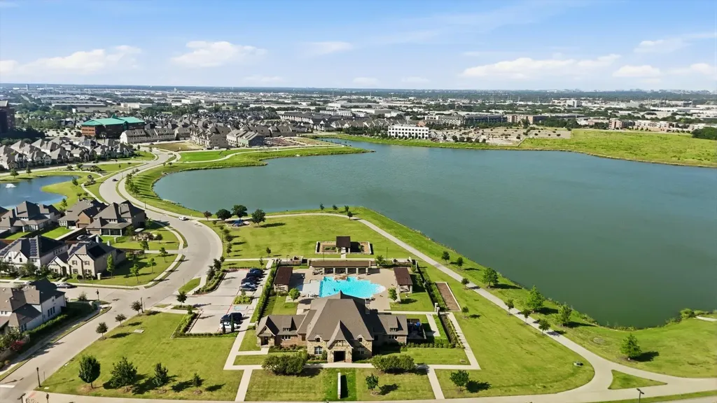 12952 Wymeth Drive Farmers Branch TX 75234