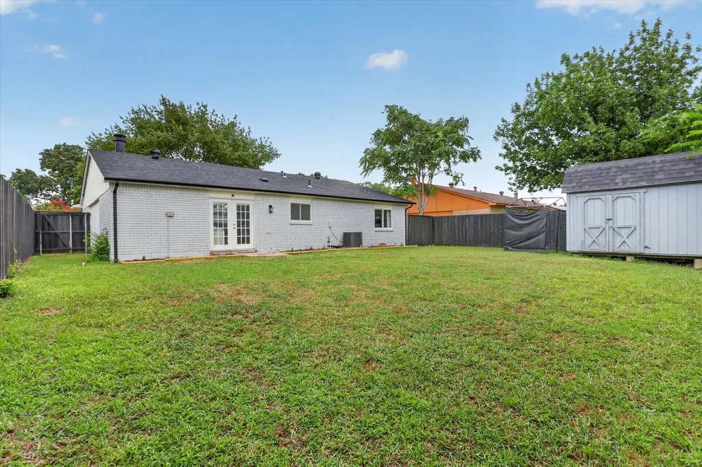 1109 Coffeyville Trail Grand Prairie TX 75052