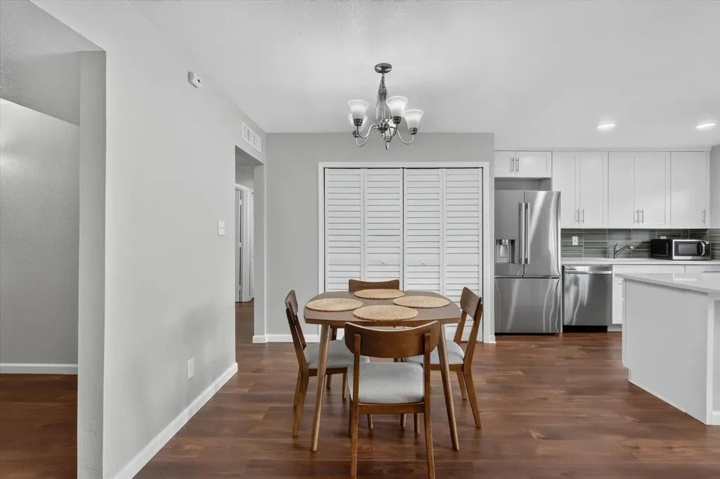 1109 Coffeyville Trail Grand Prairie TX 75052
