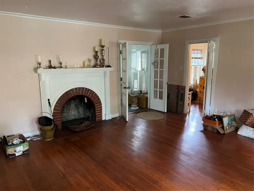 1420 N Shannon Street Sherman TX 75092