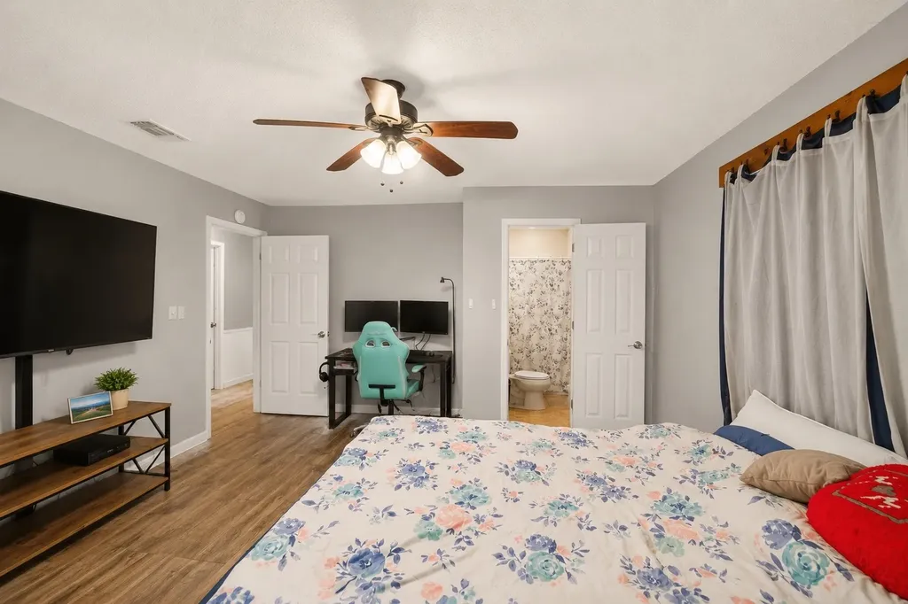 119 Dennis Street Jacksboro TX 76458