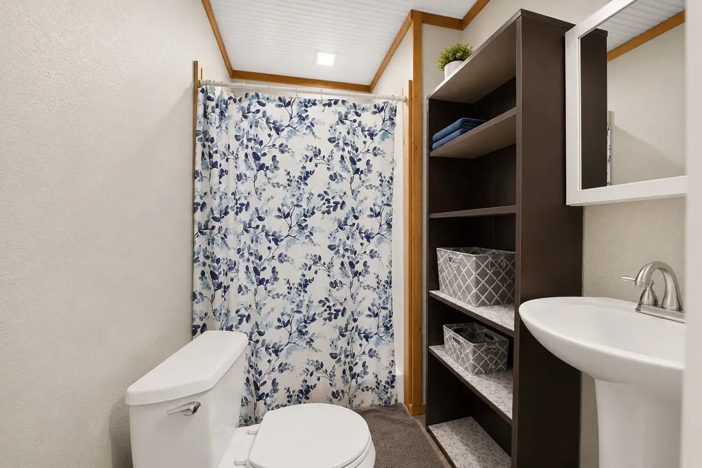 119 Dennis Street Jacksboro TX 76458