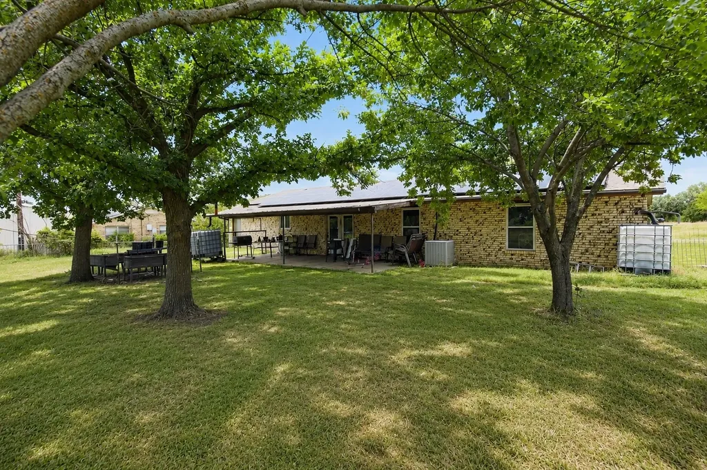 119 Dennis Street Jacksboro TX 76458