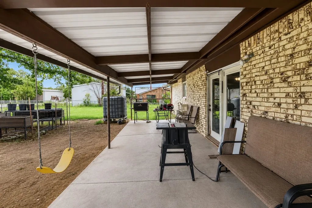 119 Dennis Street Jacksboro TX 76458