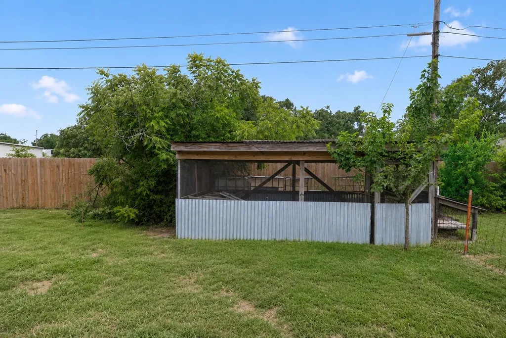 119 Dennis Street Jacksboro TX 76458