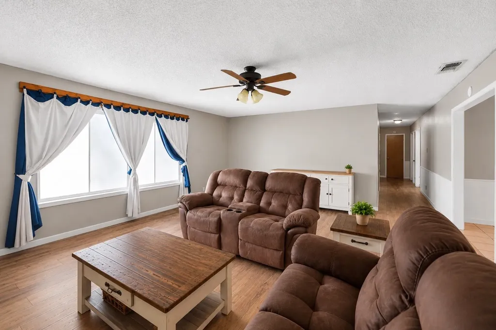 119 Dennis Street Jacksboro TX 76458